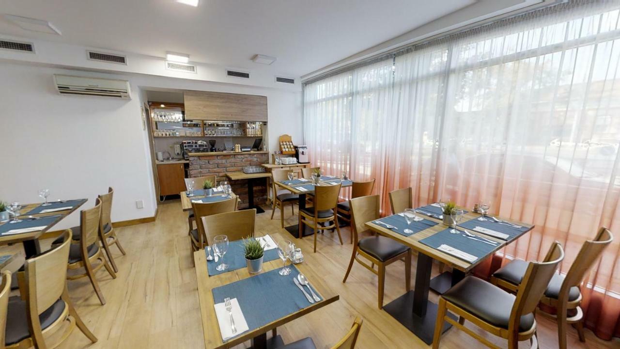 德布勒森 Minerva Panzio酒店 外观 照片